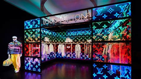 louis vuitton ss19 show collection pop up|Inside the new fairytale.